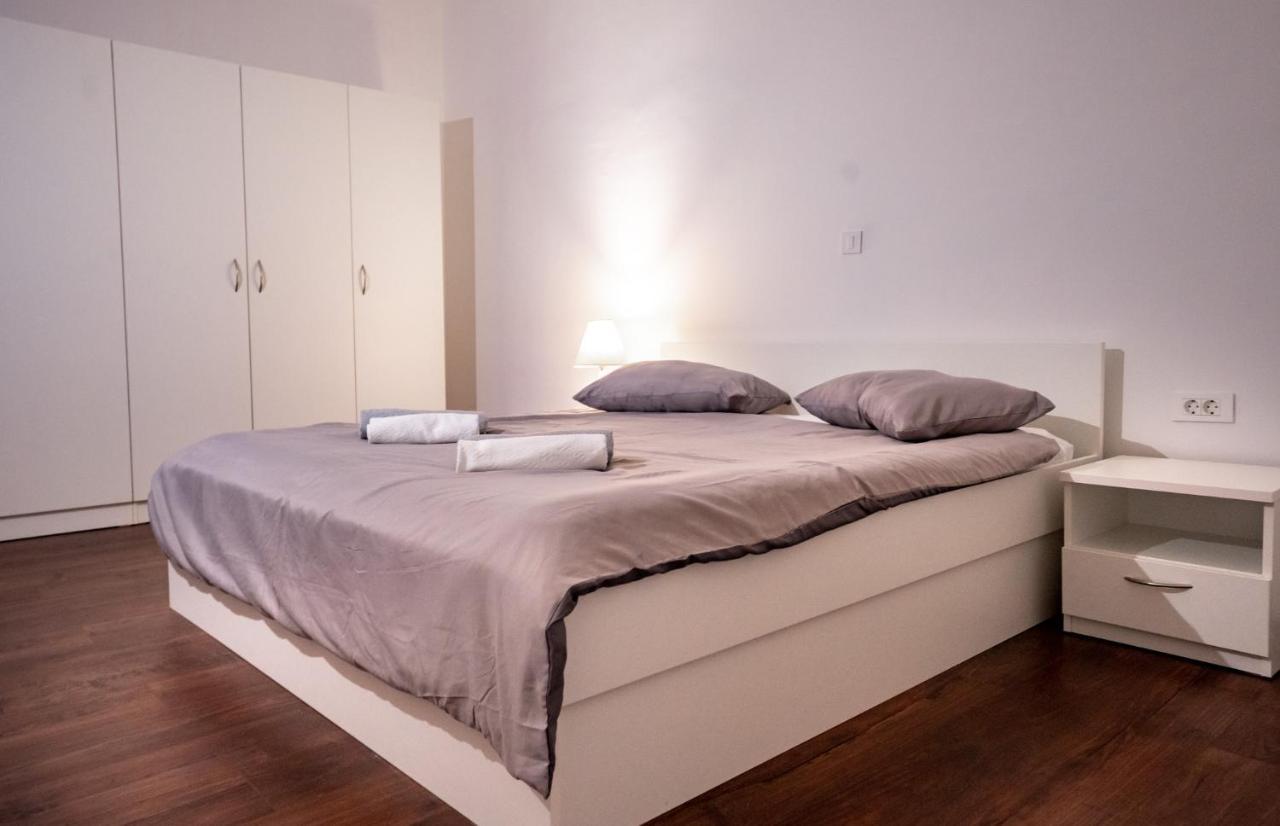 Grguric Apartments Palit エクステリア 写真