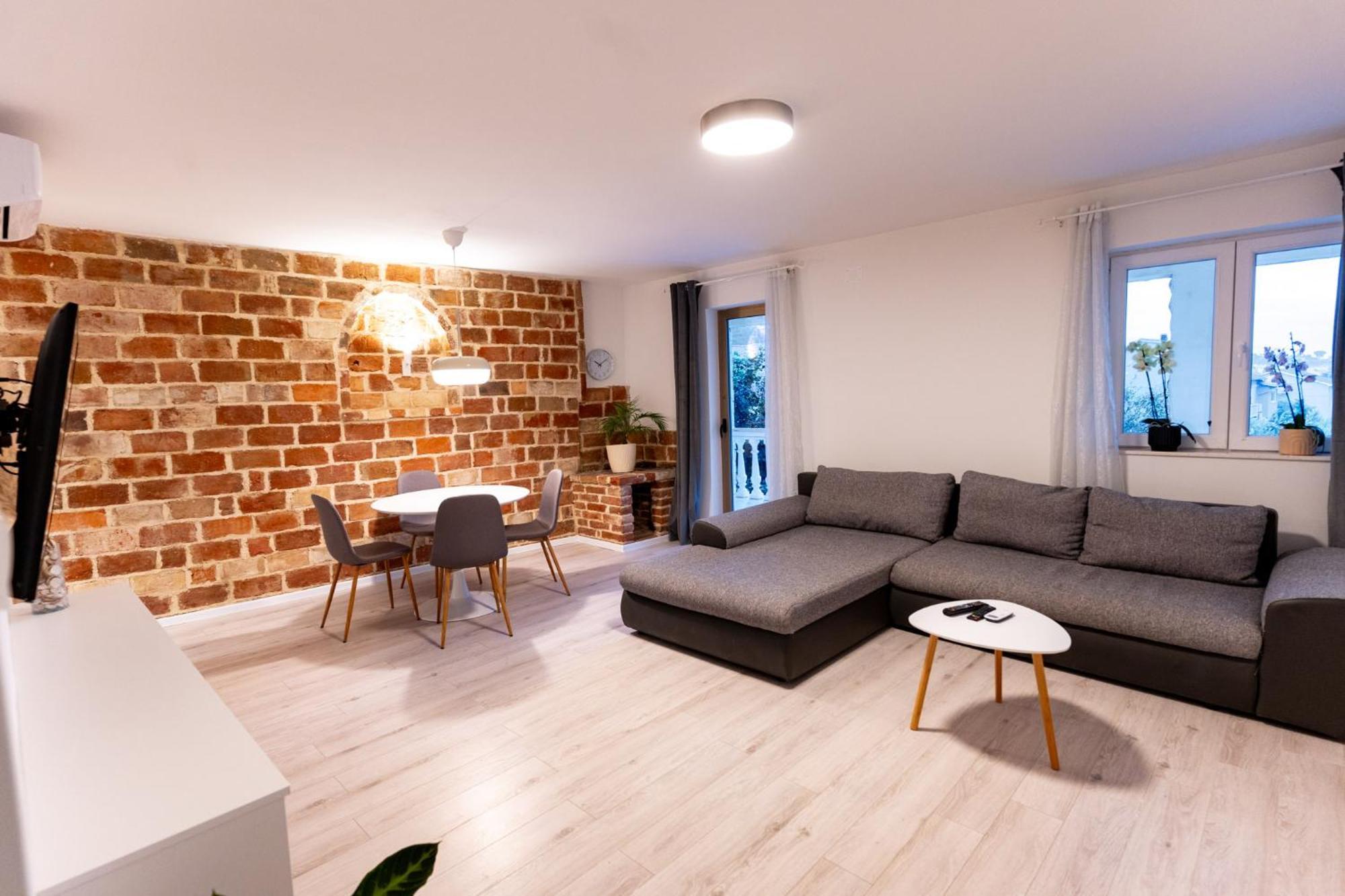 Grguric Apartments Palit エクステリア 写真