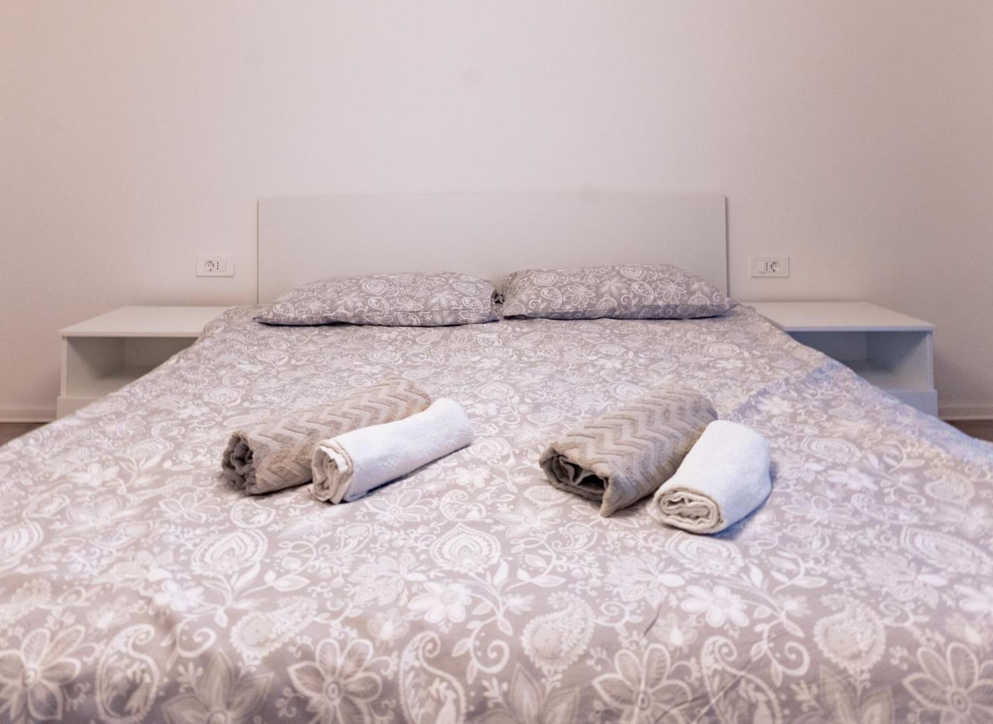 Grguric Apartments Palit エクステリア 写真