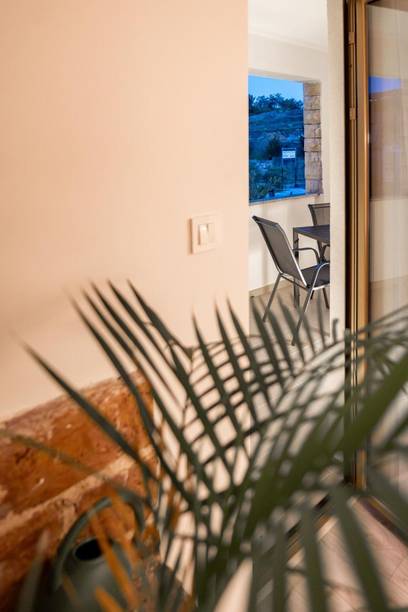 Grguric Apartments Palit エクステリア 写真