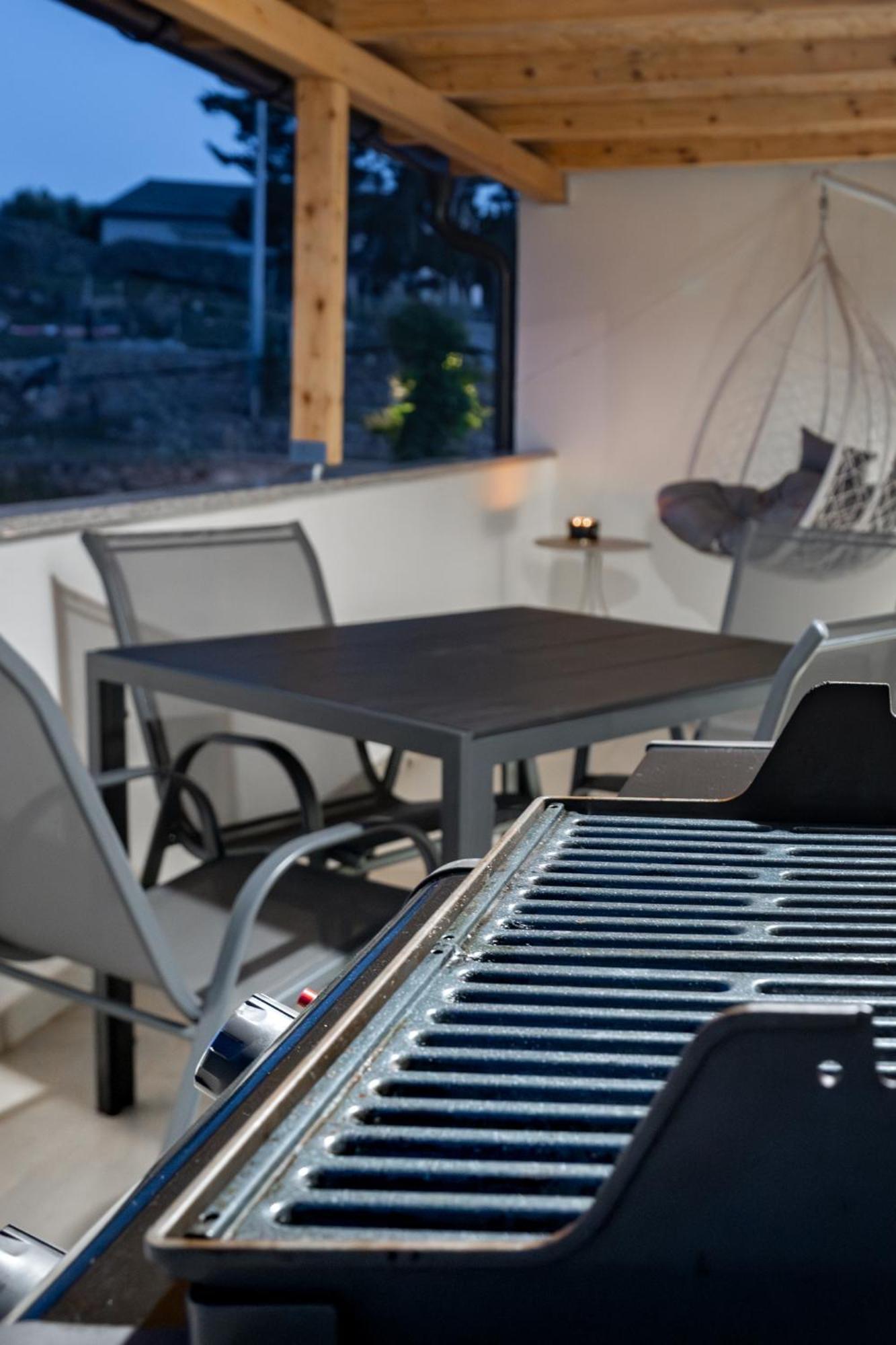 Grguric Apartments Palit エクステリア 写真